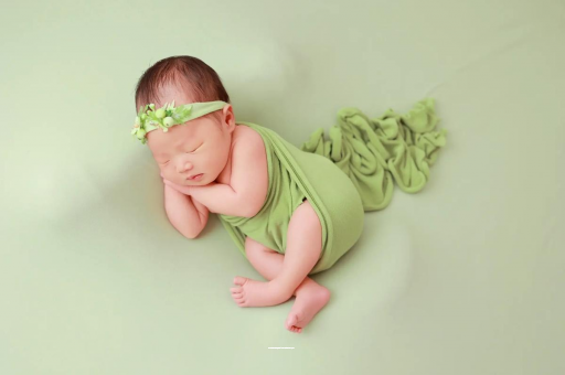 福州宝宝拍嗝吐奶 福州宝宝拍嗝吐奶