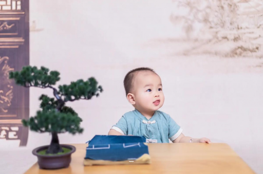 福州三个月宝宝抬头不稳 福州三个月宝宝抬头不稳