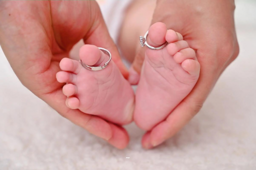 福州宝宝脸上长黑点 福州宝宝脸上长黑点